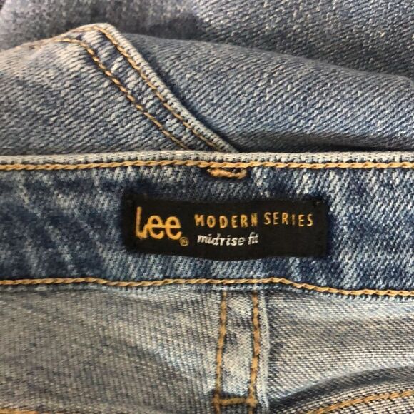 Lee Modern Series Women's Jeans mid-rise fit light wash embroidered size 14M - Picture 8 of 8